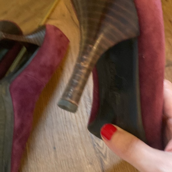Calvin Klein Dolly Wine Rubber Bottomed Heels Size 8 - Picture 5 of 7